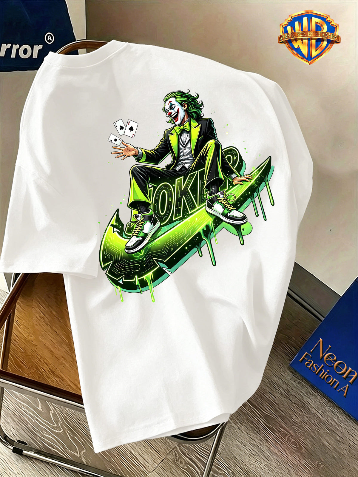 Warner Bros. Official Licensed Men'S Short Sleeve T-Shirt, DC Authentic Cyber Trendy Joker Print, American Retro Street Style Design, Spring/Summer Top, Regular Fit, Suitable for Outdoor, Fitness, Office, And Casual Wear - White