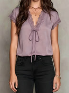 Women'S Solid Color Sweet Satin Lace Patchwork V-Neck Tie Loose Fit And Vacation Style Top, Lace Patchwork Tie Sleeveless Solid Color V-Neck Top, Suitable for Beach, Dinner, Office, And Daily Wear - Light Purple