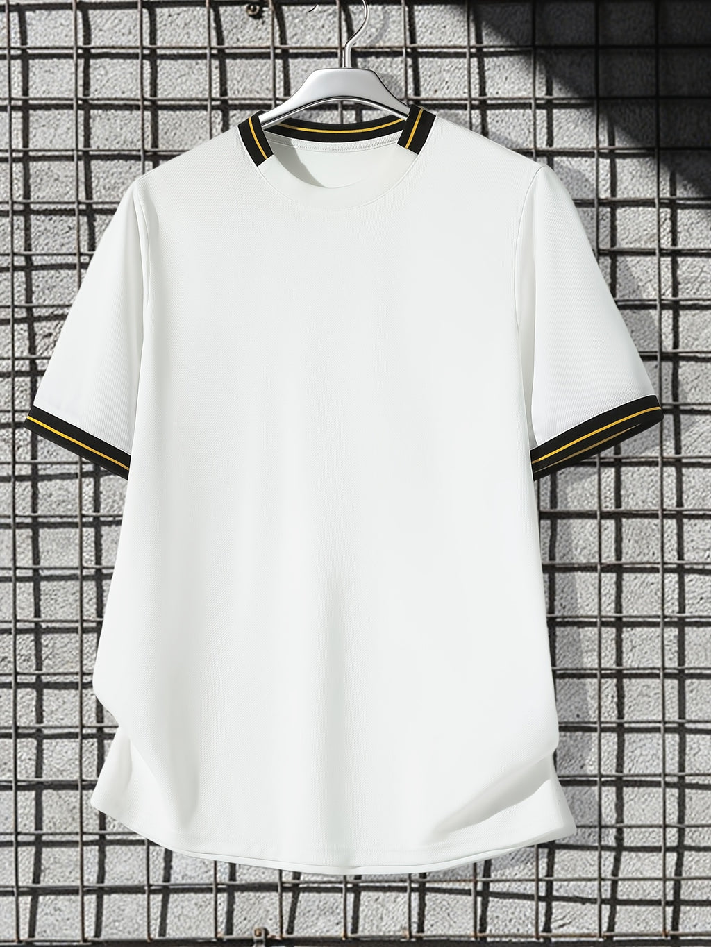 Summer Men'S Athletic Fitness Color-Block Round Neck Short Sleeve Top - White