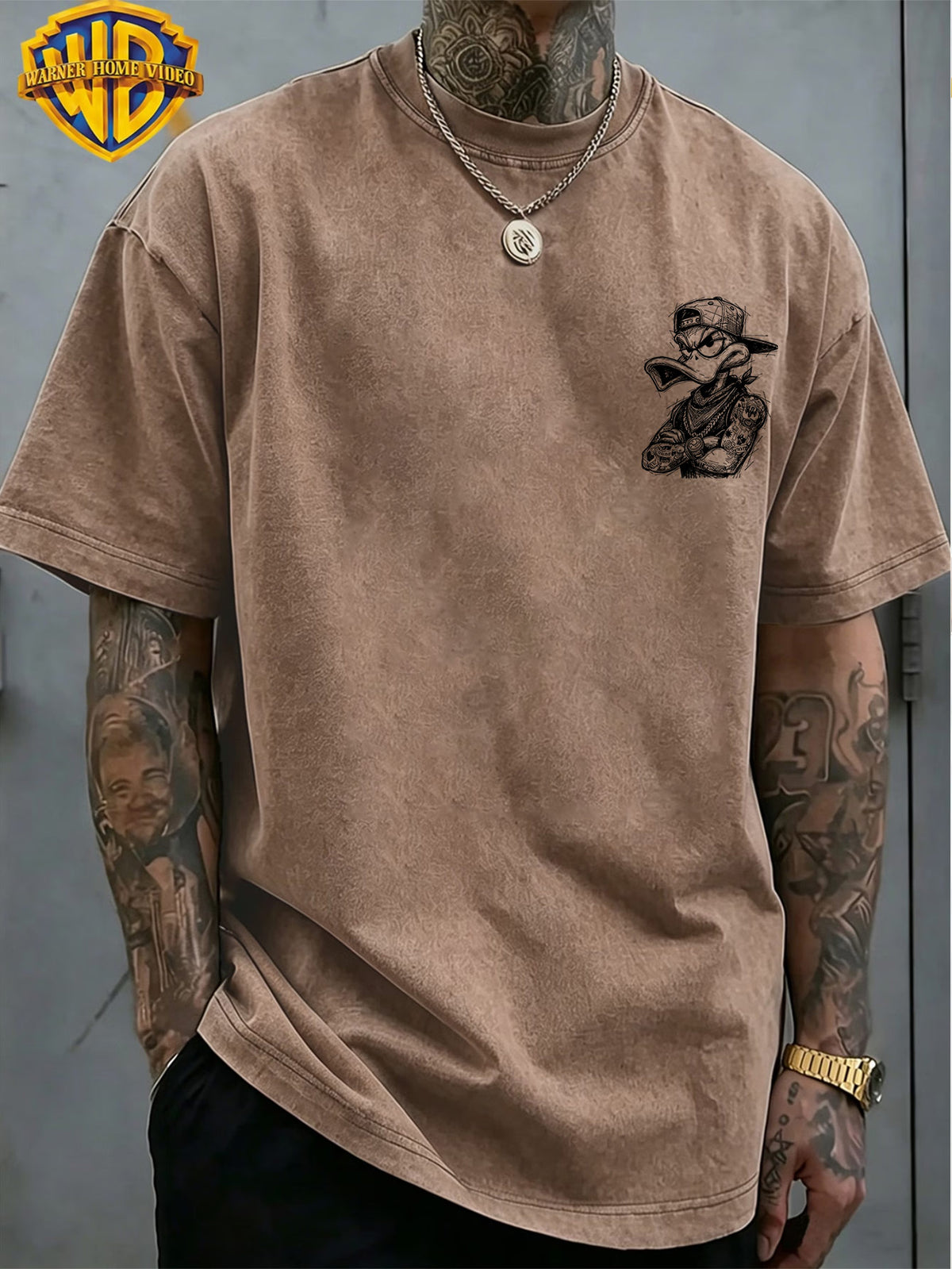 Warner Exclusive Licensing, Printed Design Men'S Summer Loose Round-Neck Commuter Short Sleeve T-Shirt, Suitable for Summer Wear, Ideal for Outdoor Activities, Fitness, Parties, Holidays, Office Wear, And Daily Outfits, Casual Washed T-Shirt - Coffee Brown