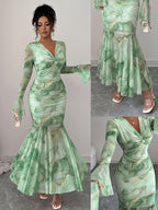 New French Casual Print Tie-Dye Golden Trim Mesh V-Neck Twist Knot Flare Sleeve High-End Elegant Slim Fit Women'S Long-Sleeved Dress, Suitable for Daily Wear And Valentine'S Day Autumn Dress - Light Green