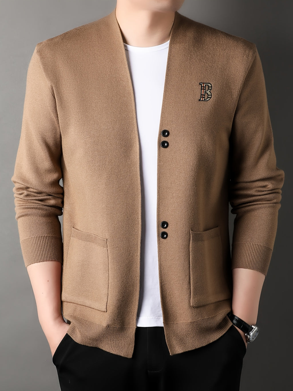 [Wading Whale OBM] Spring/Summer New Men'S Knit Cardigan, Old Money Style Solid Color V-Neck Long Sleeve Open Front Sweater with Single Button Closure And Ribbed Texture, Side Pockets And Chest Embroidery Design - ginger-colored