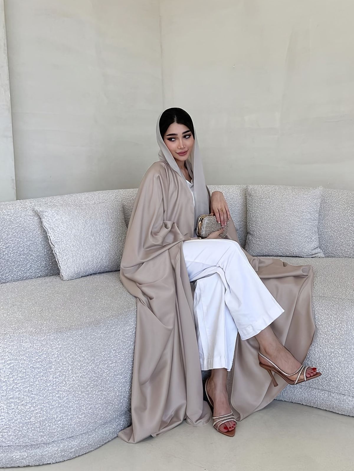 Middle Eastern Special Fashion Muslim Women'S Clothing Easy Elegant Fashion Loose Batwing Sleeve Abaya Robe - Apricot