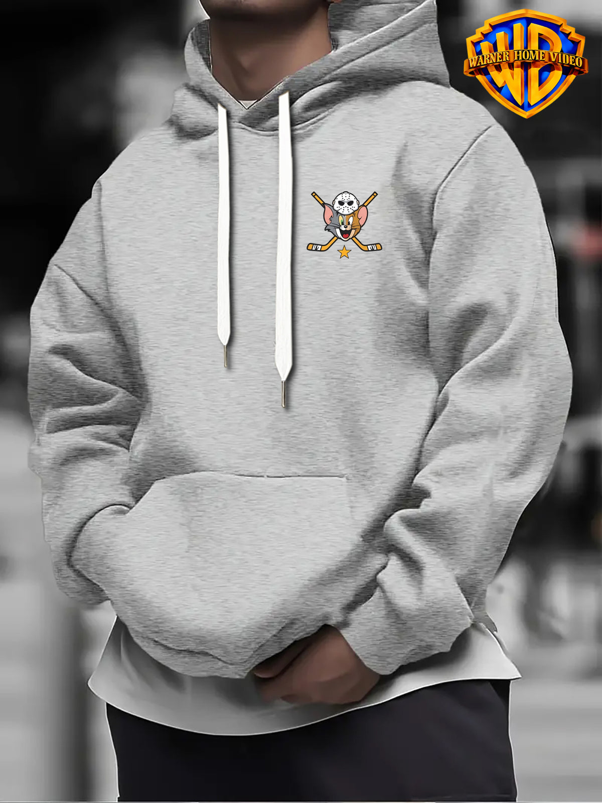 [Officially Licensed by Warner Bros] 1pc, American Retro League Badge Cartoon Character Creative Casual Hoodie - Men'S Fashion Sweatshirt with Double-Sided Print, Adjustable Drawstring Loose Comfortable Hoodie, Suitable for Daily And Outdoor Wear - Light Grey