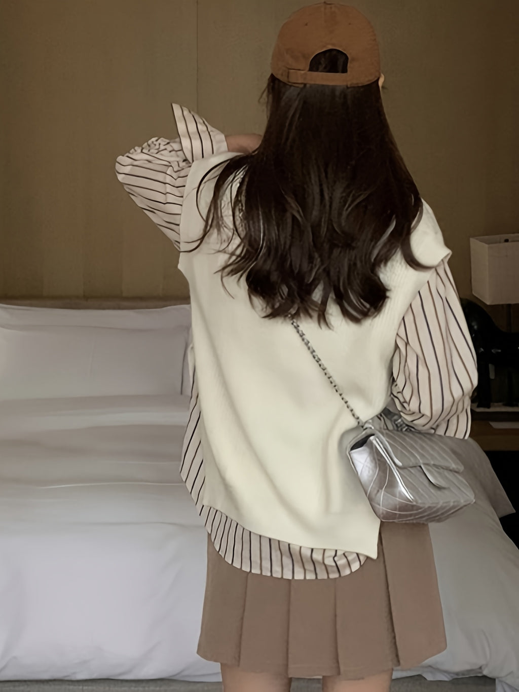 2025 Spring/Autumn College Style V-Neck Sweater Vest Top Chic Little Dress Style Vest - Off-white