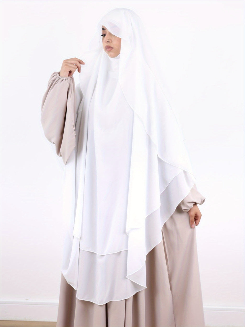 Elegant Flowy Head Wrap, Breathable Lightweight Fabric Casual Head Cover Suitable for Daily Outdoor and Home Styling - White