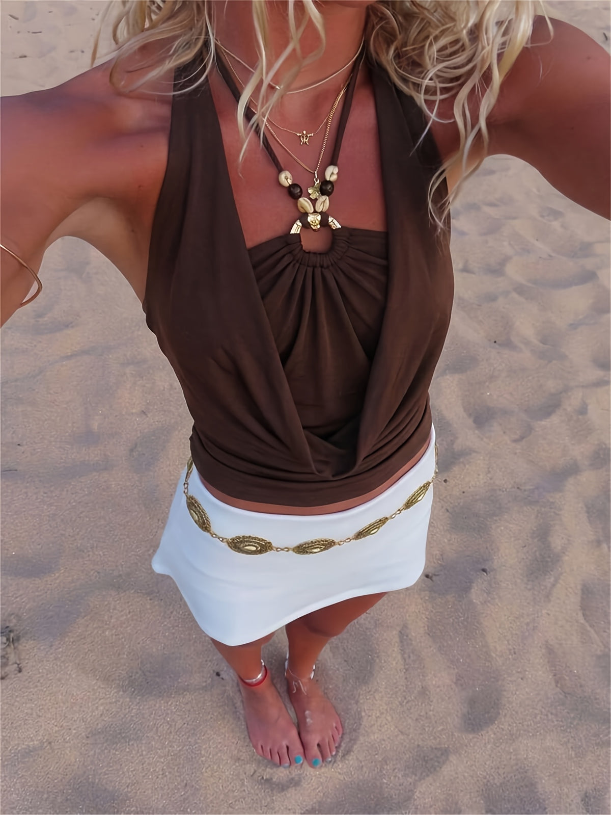 1095 Vintage Dark Brown Wrap Neck Halter Vest, Women's Slim Fit Sleeveless Top with Cut-Out Design, Elegant and Commuter Versatile Piece, Suitable for Street Shopping, Afternoon Tea, and Outings - Dark Brown
