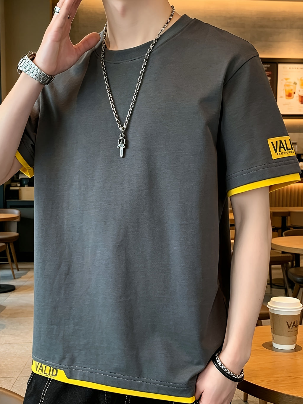 Men's Summer Color-Block 2-in-1 Look Short-Sleeve T-Shirt, Korean-Style Minimalist Casual Crew Neck Top. Features Contrast-color Binding on Both Cuffs and Hem, with Letter-printed Trim at the Hem for Added Detailing. Made from Combed Cotton Fabric - Dark Gray