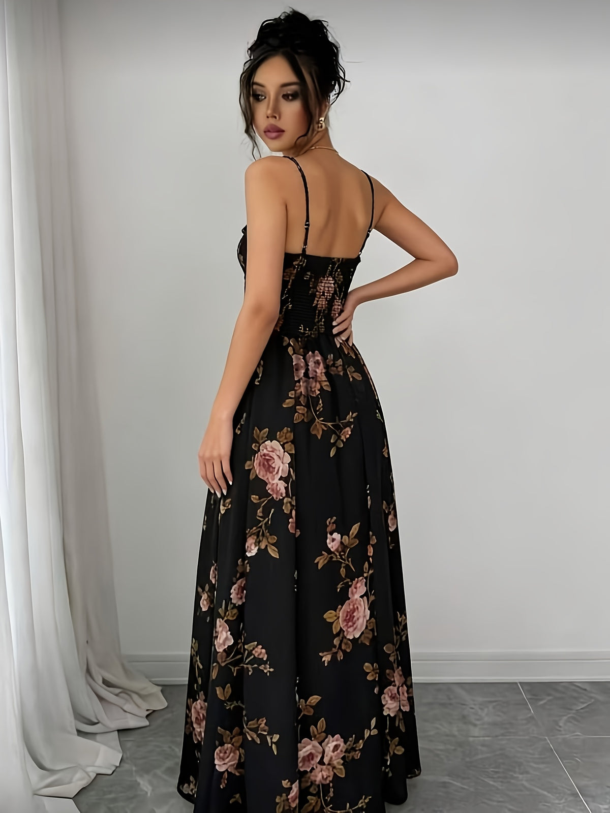 Summer Spaghetti Strap Backless Printed Dress, Elegant Women's Attire, Suitable for Valentine's Day, Beach, Thanksgiving, Graduation, Concerts, Brunch Parties, Commuting, Daily Wear, and Other Occasions - Black