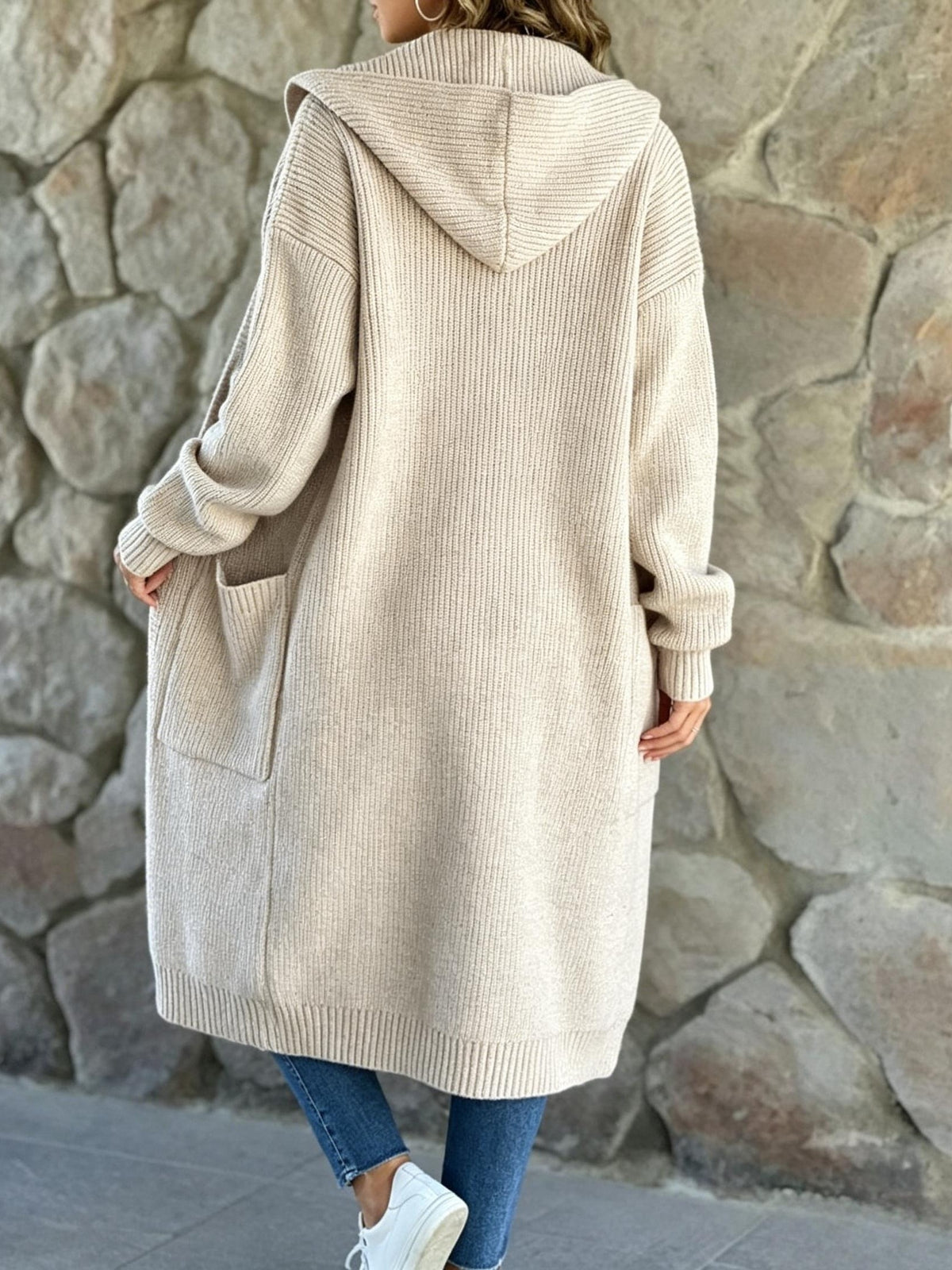 Music Festival Autumn/Winter New Arrival French-Style Elegant Cardigan, Mid-Length Straight Cut Loose Drop-Shoulder Fit, Large Patch Pockets on Both Sides, Elegant, Comfortable, and Skin-Friendly, Women's Autumn Apparel, Women's Autumn/Winter New - Apricot