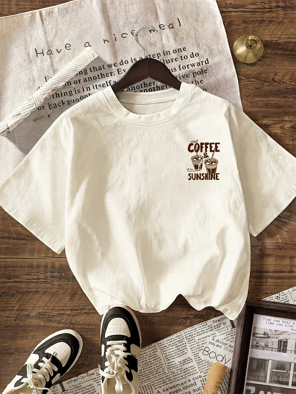 COFFEE CLUB Graphic T-Shirt Summer Outfit for Women Vacation Outfits Beach Outfits for Women, Women'S Casual Round Neck Short Sleeve T-Shirt - Light Beige