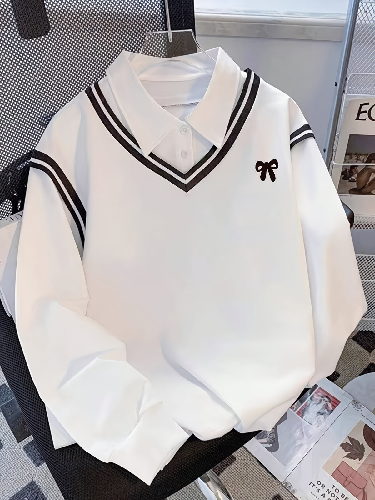 Ladies' Elegant Fashion Bow Print Striped Splicing Sweatshirt - White