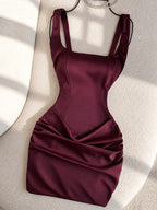 Elegant and Fashionable Satin Square-neck Pleated Side-zip Waist-cinching Body-hugging Sexy Short Evening Gown for New Year's, Valentine's Day, Parties, Graduation, Weddings, Dates, Dinners, and Bridesmaid Dresses - Burgundy
