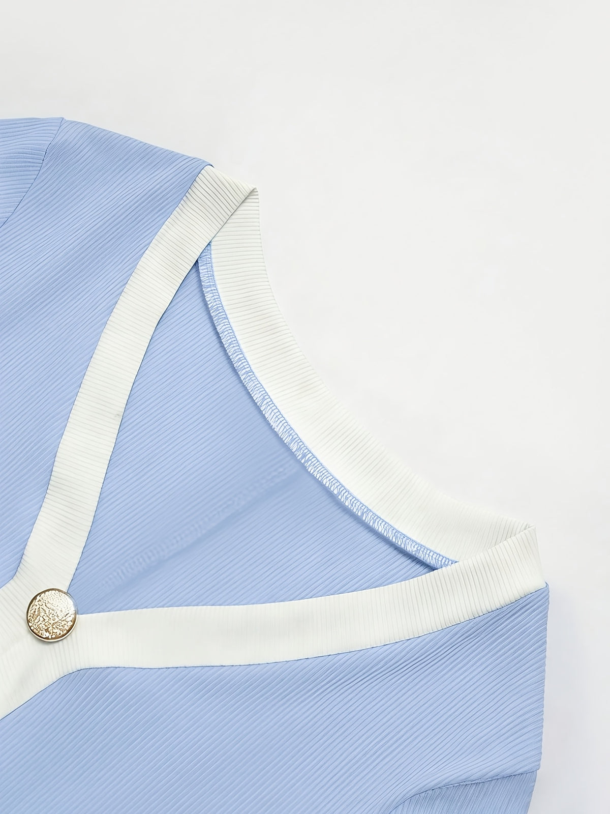 Ribbed Dress, Single-Breasted Slim-Fit Hip-Hugging Dress, Black and White Contrast Color Elegant Dress, Short-Sleeve Waist-Cinching Dress, High-End Little Black Dress, French-Style Elegant Dress, Light Luxury High-End Look, Vintage Classic Elegant - Bright Steel Blue
