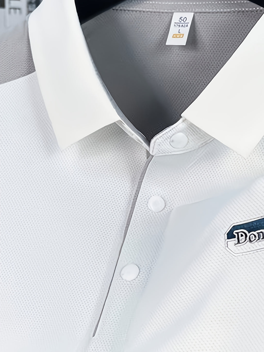 Men's Summer Lapel Polo Shirt - Contrast Color Short-Sleeve T-Shirt with Lapel Collar & Asymmetrical Hem, Breathable Business Casual Top Suitable for Work, Office, Semi-Formal Wear, Machine Washable Regular Fit - White