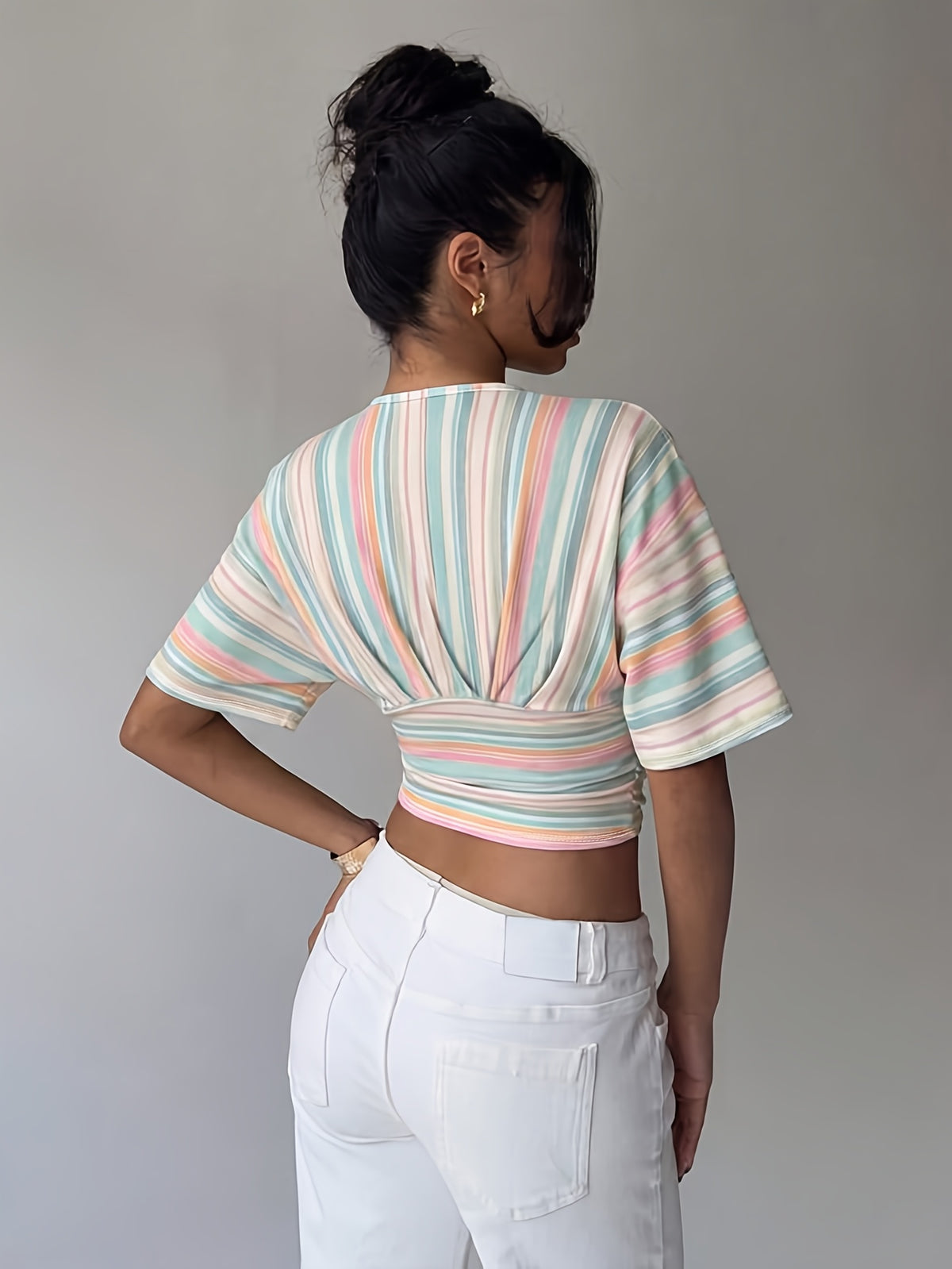 Women's Y2K V-Neck Color-Block Shirt - Two-Tone Top with Medium Stretch Suitable for - Wear, Machine Washable Non- Shirt for Office, Casual & Layering Outfits - Minimalist V-Neck - Mixed colors