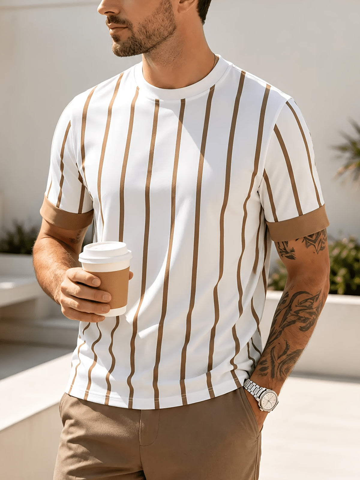 Men'S White Vertical Stripe T-Shirt with Brown Line Print - Lightweight Breathable Crew Neck Short Sleeve, Suitable for Gym & Casual Wear, Machine Washable Summer Street Style Top, Athletic Regular Fit for Outdoor Activities - White