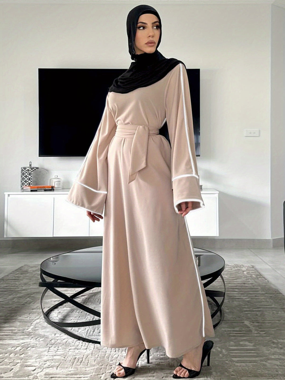 1pc Fashion Pullover Abaya, Simple Style Dress with Middle Eastern Muslim Conservative Belt - Apricot