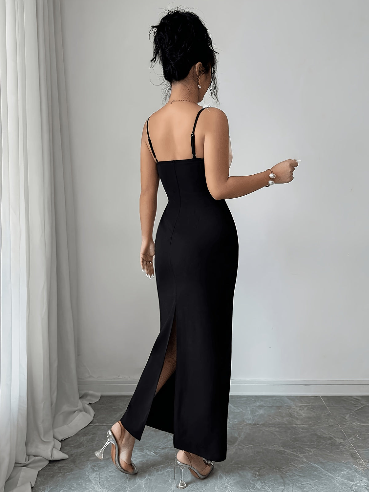 Elegant Romantic Women'S Bridesmaid Dress with Exaggerated Bow, Pearl Thin Straps, Cinched Waist, Straight Silhouette, Suitable for Dates, Gatherings, Parties, Birthdays, And Various Occasions - Black