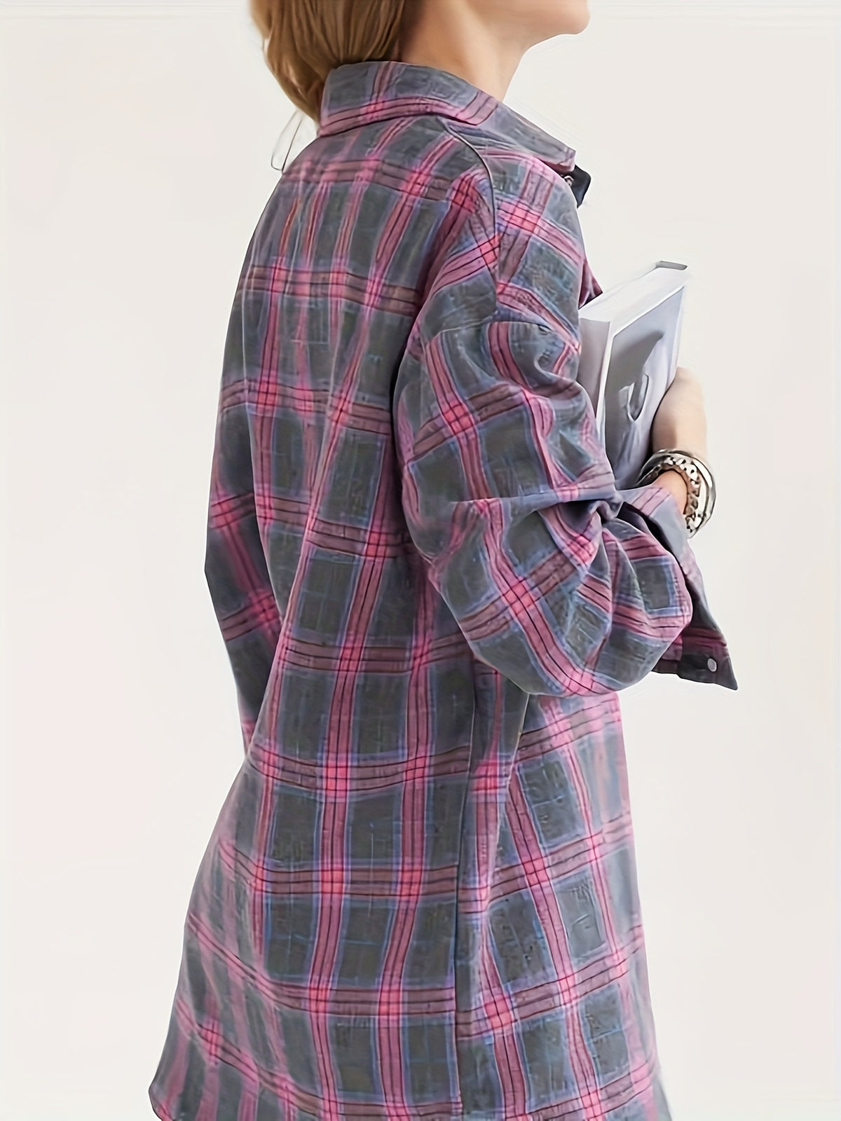 Single-piece Plaid Women's Shirt, Casual and Versatile with a Turn- Collar, Long-sleeved Plaid Shirt with Pockets, Perfect for Commuting and Vacation - Pink