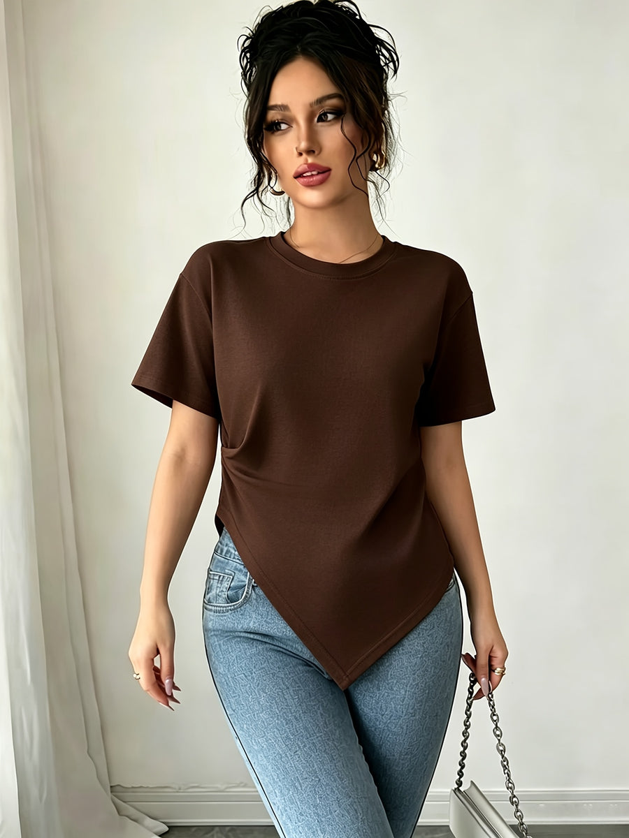 Women's Summer Round Neck Irregular Diagonal Hem Short Sleeve T-Shirt with Side Pleats, Waist-Defining Slim Fit, Unique Niche Design, Versatile Solid Color Pullover Top - Coffee Color