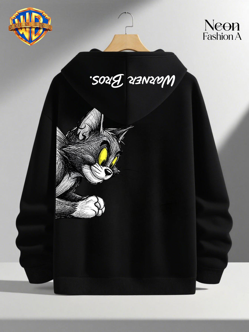 1pc Warner Bros. Cartoon Classic Couple's Sweatshirt, Unisex Long-Sleeve Top with Playful WB Anime Character Action Print on the Back, Trendy, Fashionable, Versatile, Streetwear, Comfortable, and Casual Outerwear, Chinese National Trend - Black