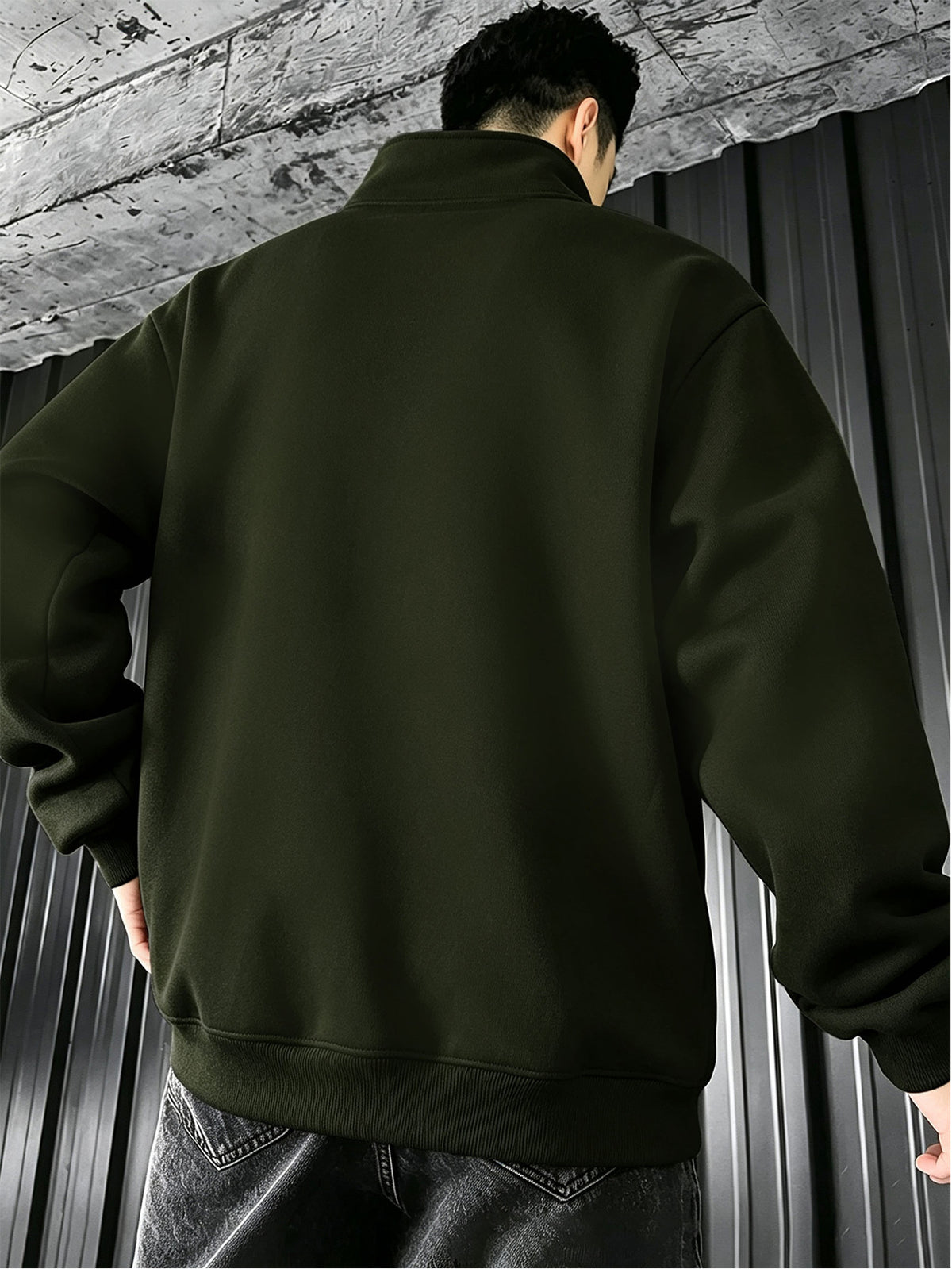 Men's Stand Collar Jacket for Urban Outings, European and American Style Casual Long Sleeve Spring/Autumn Jacket with Pockets, Ribbed Cuffs and Hem, Full Zipper Closure, Men's Sport Outerwear Jacket - Military Green
