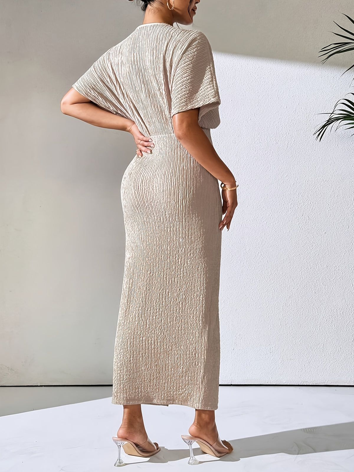 YY0514056 Textured Short Sleeve Batwing Maxi Dress, V-Neck Ruched Elegant Long Gown - Apricot