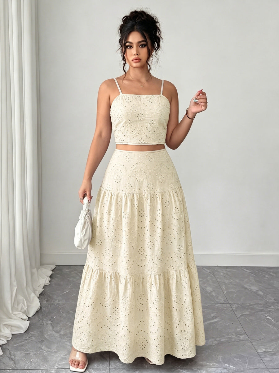Two-Piece Embroidered Maxi Dress, Bohemian Style with Layered Ruffle Hem. Perfect for Dates, Vacations, Picnics, And Beach Outings. Comfortable And Versatile Women'S Dress - Apricot