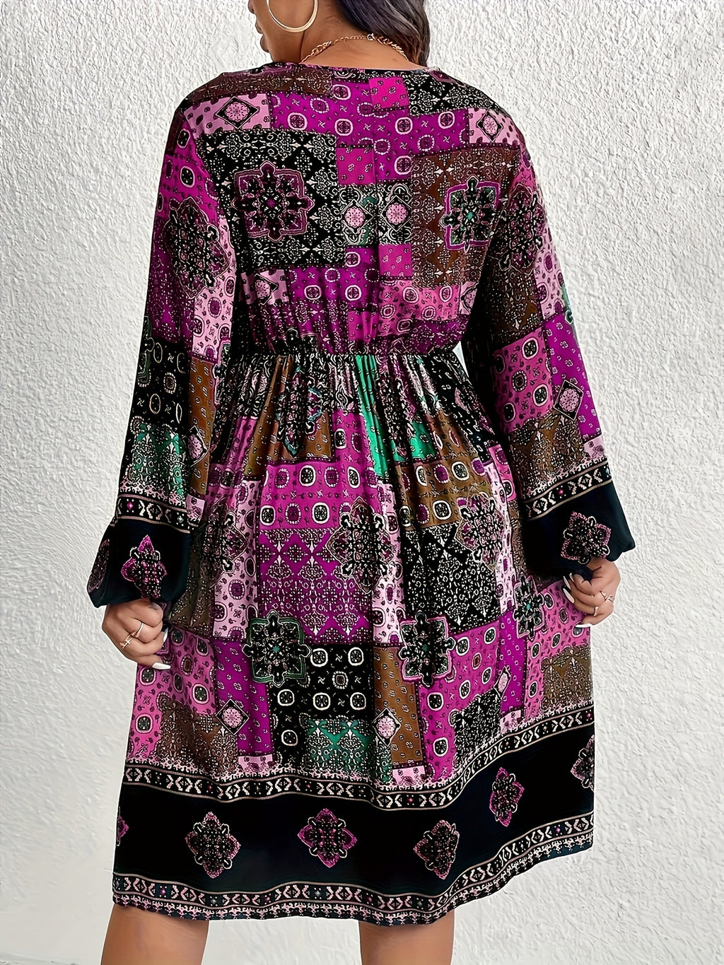 Plus Size - Plus Size - Bohemian Style Plus-Size V-Neck Lantern Sleeve Dress with Elegant Geometric Patterns - Rose Red
