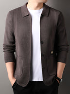 Du Jing Lan OBM Spring/Summer New Arrival Men's Knitted Cardigan, Old Money Style Solid Color Lapel Long Sleeve Open Front Knit Cardigan, Men's Business Casual Fashion Single-Breasted Ribbed Sweater Jacket with Side Pockets, Suitable for Layering - Coffee Brown