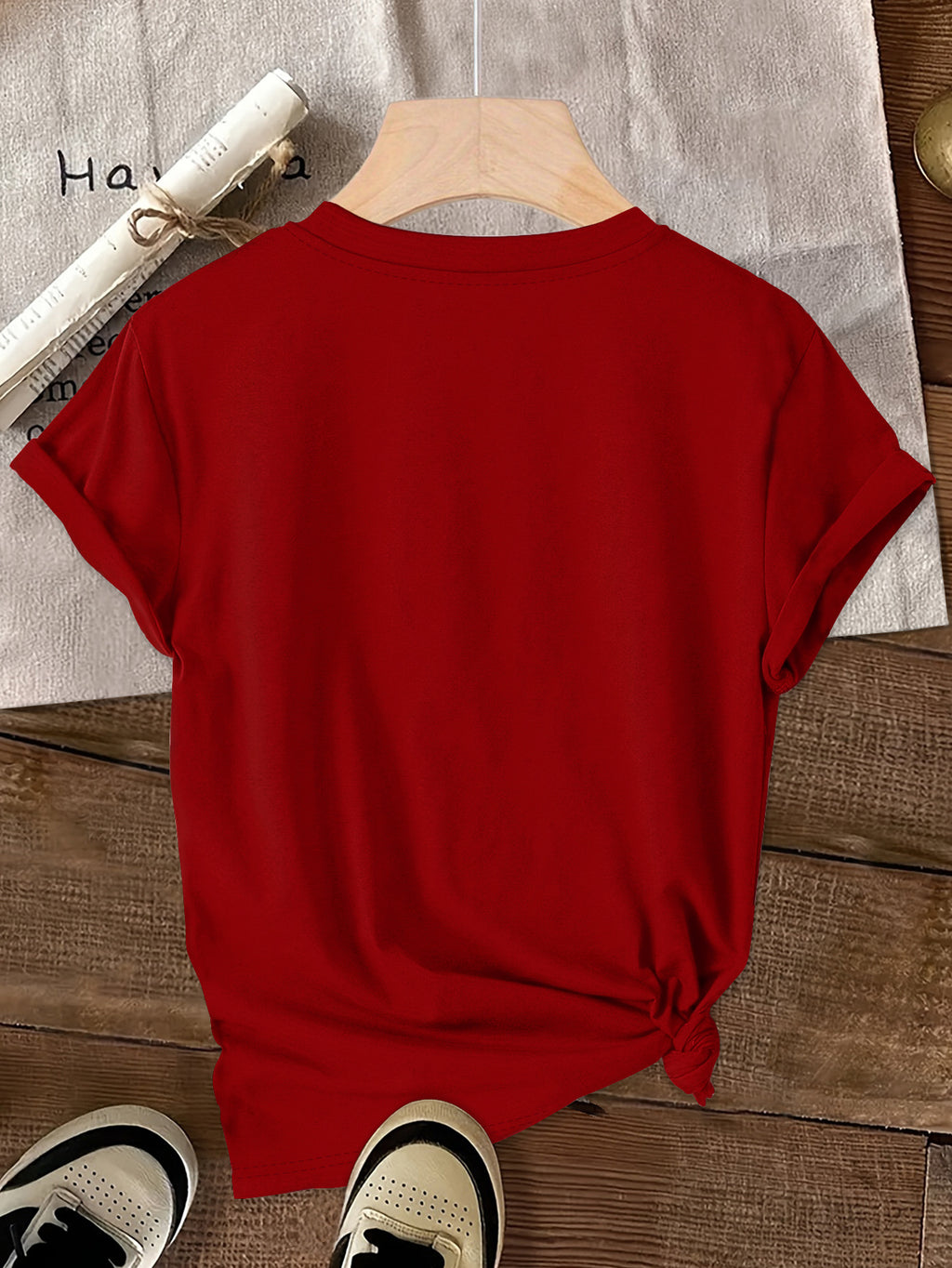 Disney Minnie with a Smile on Her Cheek Printed Fashion Women'S Round Neck Casual T-Shirt, Comfortable Fabric Short Sleeved, Round Neck Women'S T-Shirt, Worn in Spring And Summer - Red