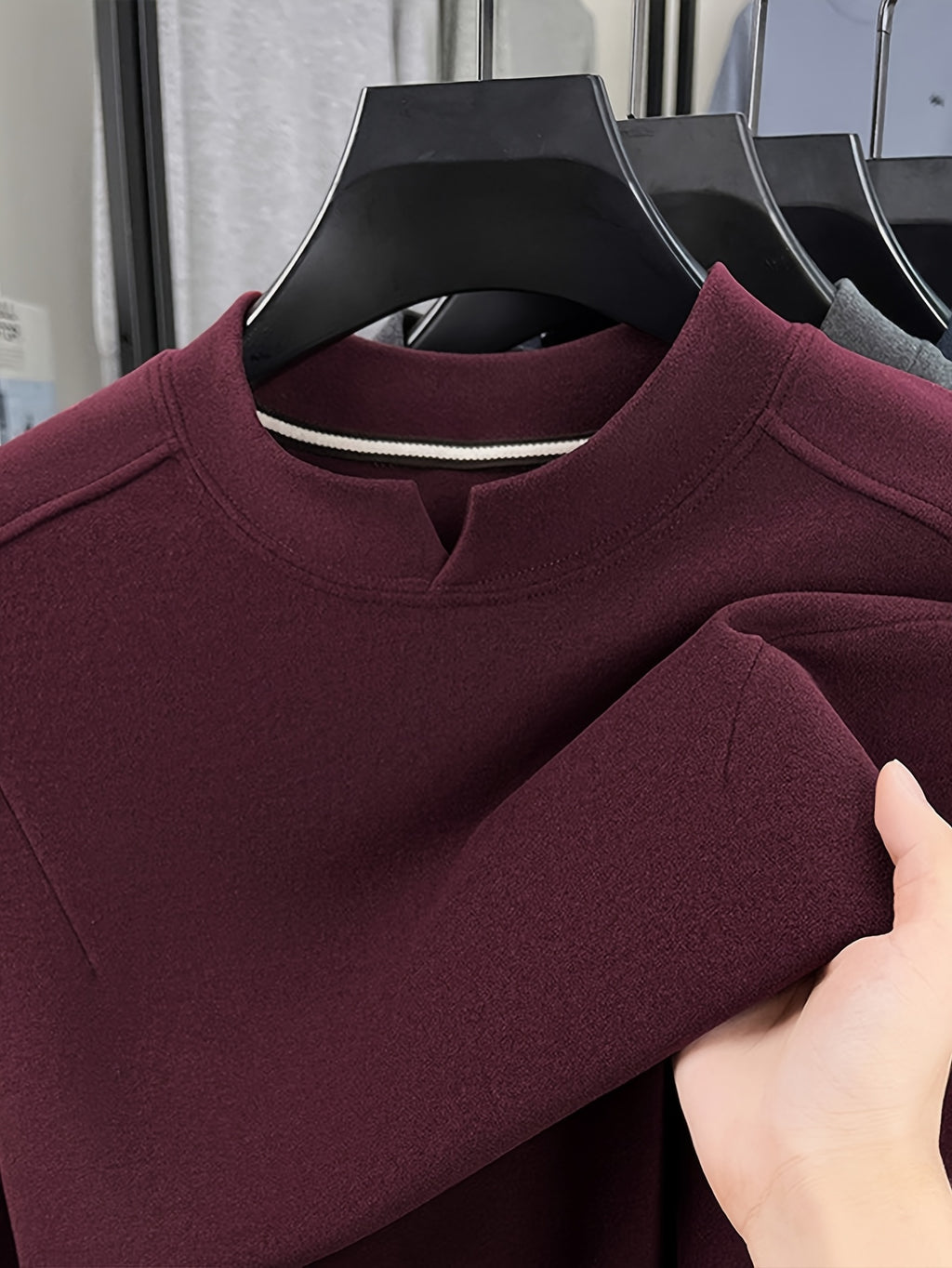 Men'S Small V-Neck Corduroy Long Sleeve Base Layer, Light Luxury Business Casual Warm Inner Wear, Featuring Chinese Small Open Collar Design, Suitable for Autumn/Winter Layering And Daily Commute - SINBOS - Angola Red