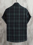 Men'S Casual Preppy Style Plaid Print Basic Color Short Sleeve Collared Shirt, Spring Summer Loose Fit Short Sleeve Checkered Pattern, Button-Front Closure, Classic Collar, Suitable for Casual And Semi-Formal Wear - Dark Green