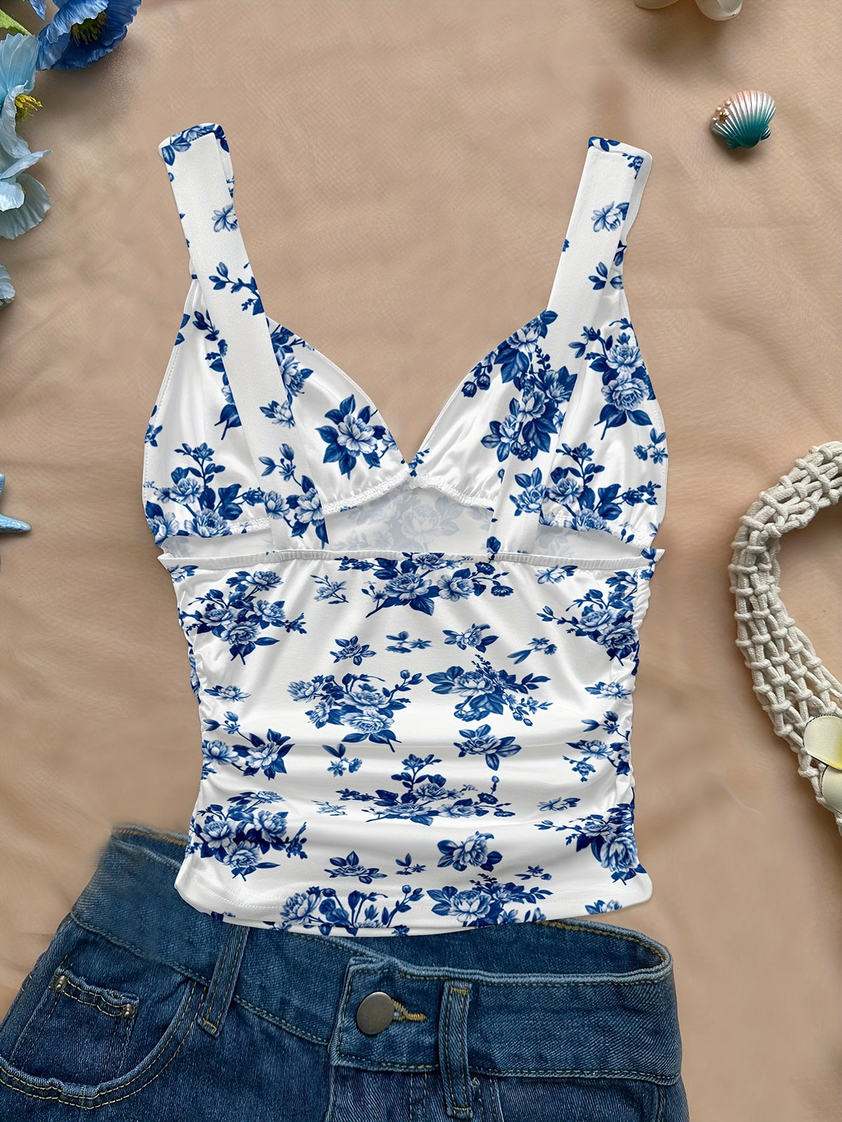 Women's Spring/summer New Hot Beach Tropical Vacation Outfits Casual Floral Slim Fit Bustier Halter Top - White