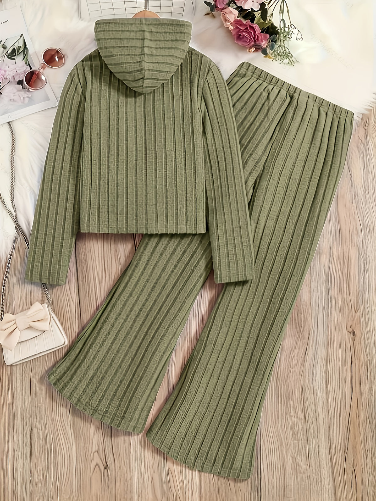 A Set of Women's Rib- Cable- Letter-appliqué Hoodie and Flared Pants - Olive