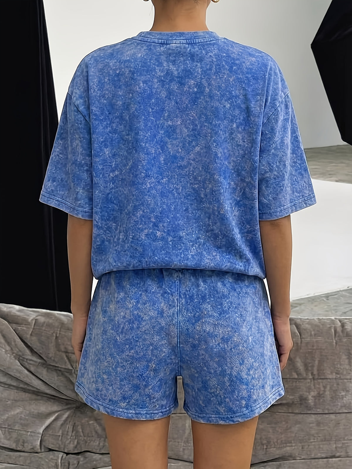 Summer Trendy Fashion Distressed Wash Short Sleeve Shorts Drawstring Women'S Set, Round Floral Bouquet Print, Vintage Dried Flower Style, Mori Literary Style, French Pastoral Style, Comfortable for Hot Weather, Classic Silhouette, Comfortable Fit - Royal Blue