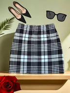 Fashionable Women's Semi-skirt - Black