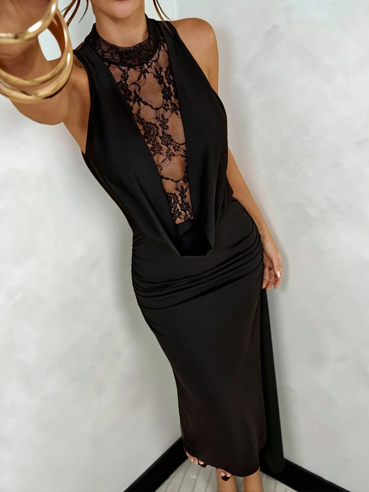 Women's Elegant Lace Long Dress with Stand Collar & Swing Train - Slim-Fit Body-Hugging Evening Gown, Machine Washable Little Black Dress for Weddings, Proms, Parties & Galas - Year-Round Formal Party Dress - Black
