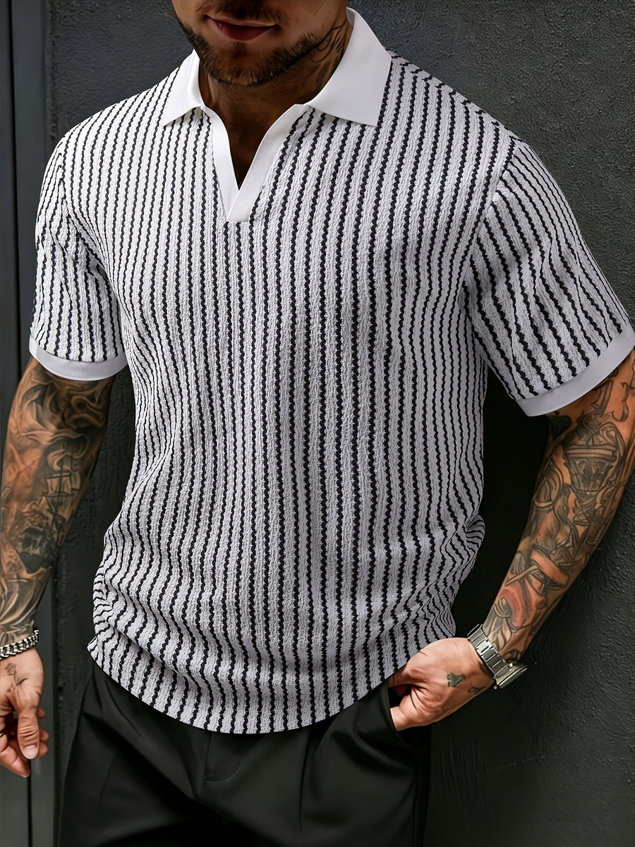 European and American Men's Fashion Black and White Geometric Texture V-Neck Color-Block Short Sleeve Shirt - White