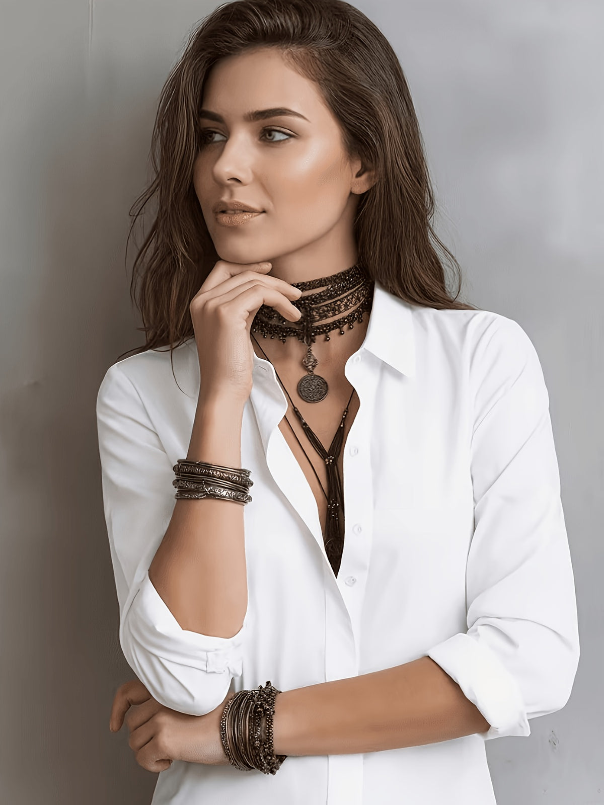 New Women's Solid Color Long-Sleeve Shirt with Lapel Collar, Designed to Create a Professional and Capable Look, Made with Skin-Friendly and Comfortable Fabric - White