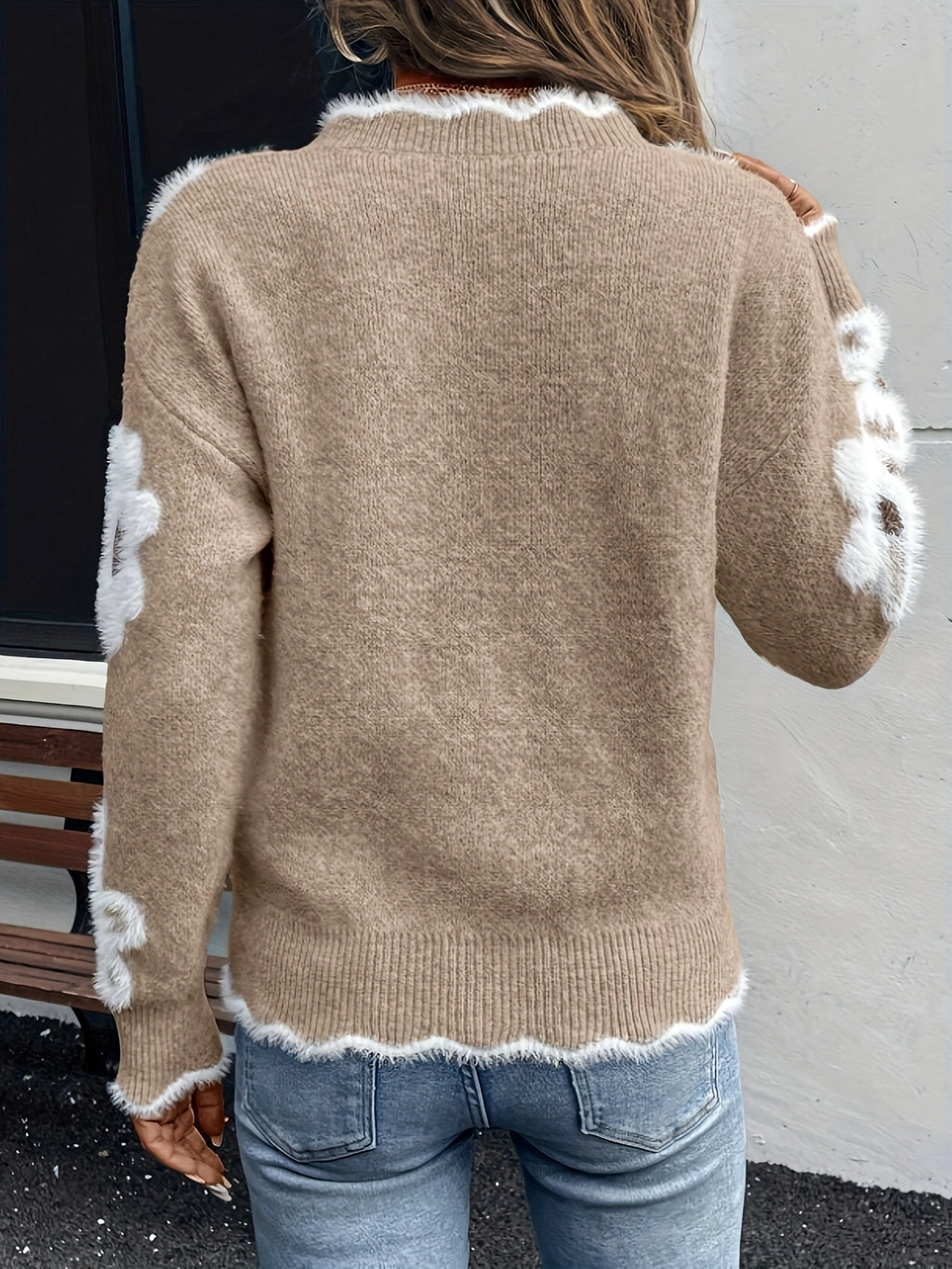 Women'S Floral Sweater, Elegant Directional - Khaki