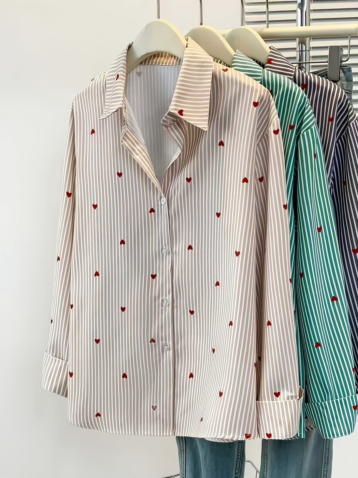 Women'S Heart Print Polo Collar Striped Shirt - Casual Collared Long Sleeve Blouse, Perfect for Spring Summer Fall Casual Wear - Khaki