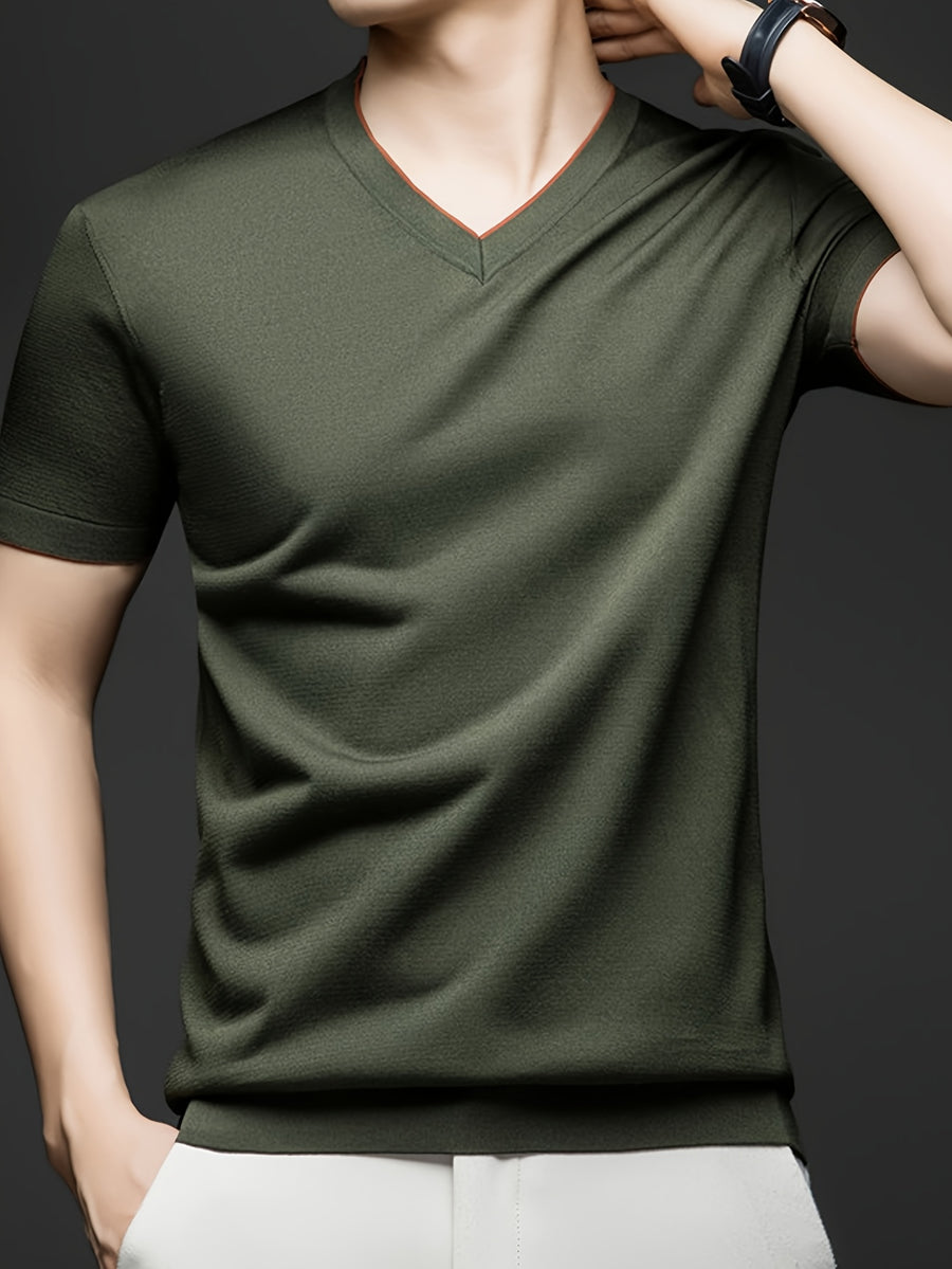 Men'S Summer Short-Sleeved T-Shirt, V-Neck Color-Blocking Details, a Slightly Slim Fit That Conforms to The Body, Showing Neat Lines Without Being Tight, Suitable for Daily Leisure/Weekend Travel Scenarios, And Light Social Scenarios - Olive Green