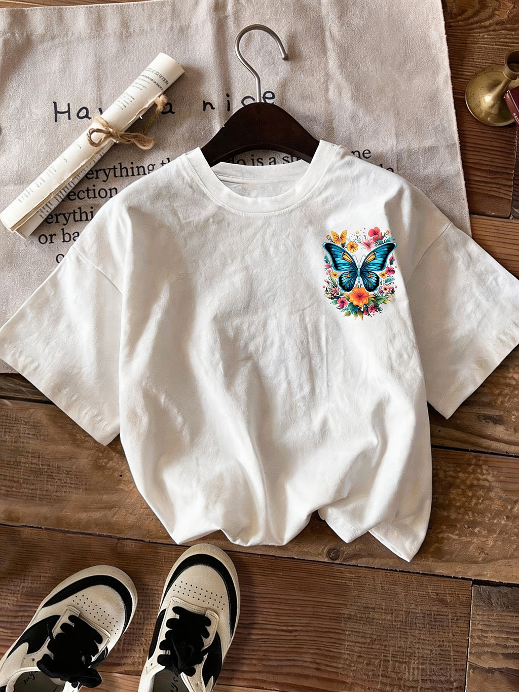 Butterfly with Flowers I Aesthetic Butterfly Print T-shirt, Short Sleeve Crew Neck Casual Top for Summer & Spring, Women's Clothing - White
