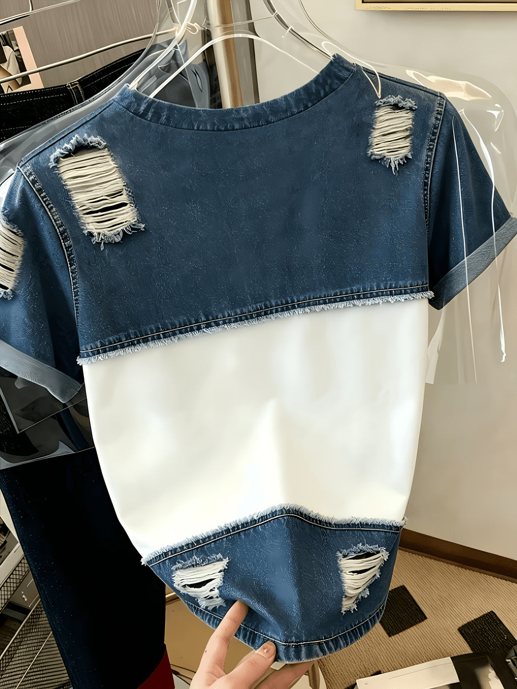 [Printed Pants - Not Denim Fabric]Women'S Faux Denim Patchwork Number Print T-Shirt, Distressed Ripped Design with Pocket Detail, Round Neck Short Sleeve Casual Top, Suitable for Street Style, Daily Shopping, Weekend Outings, Vacation - Mixed colors