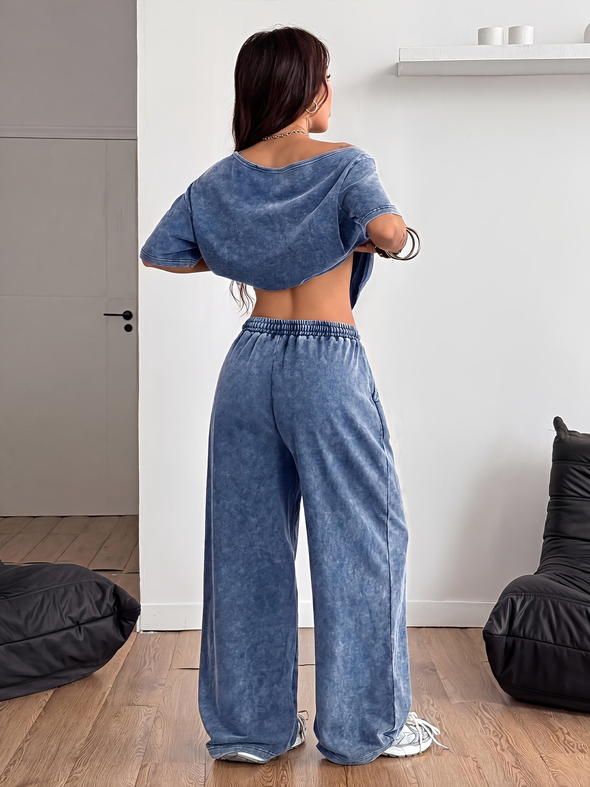 Women's 2pcs Set - Vintage Washed Off-the-Shoulder Short Sleeve Top + Elastic Waist Wide-Leg Joggers Set, Graffiti Bear Print Y2K Casual Street Style Women's Loungewear Sportswear Set - Navy Color