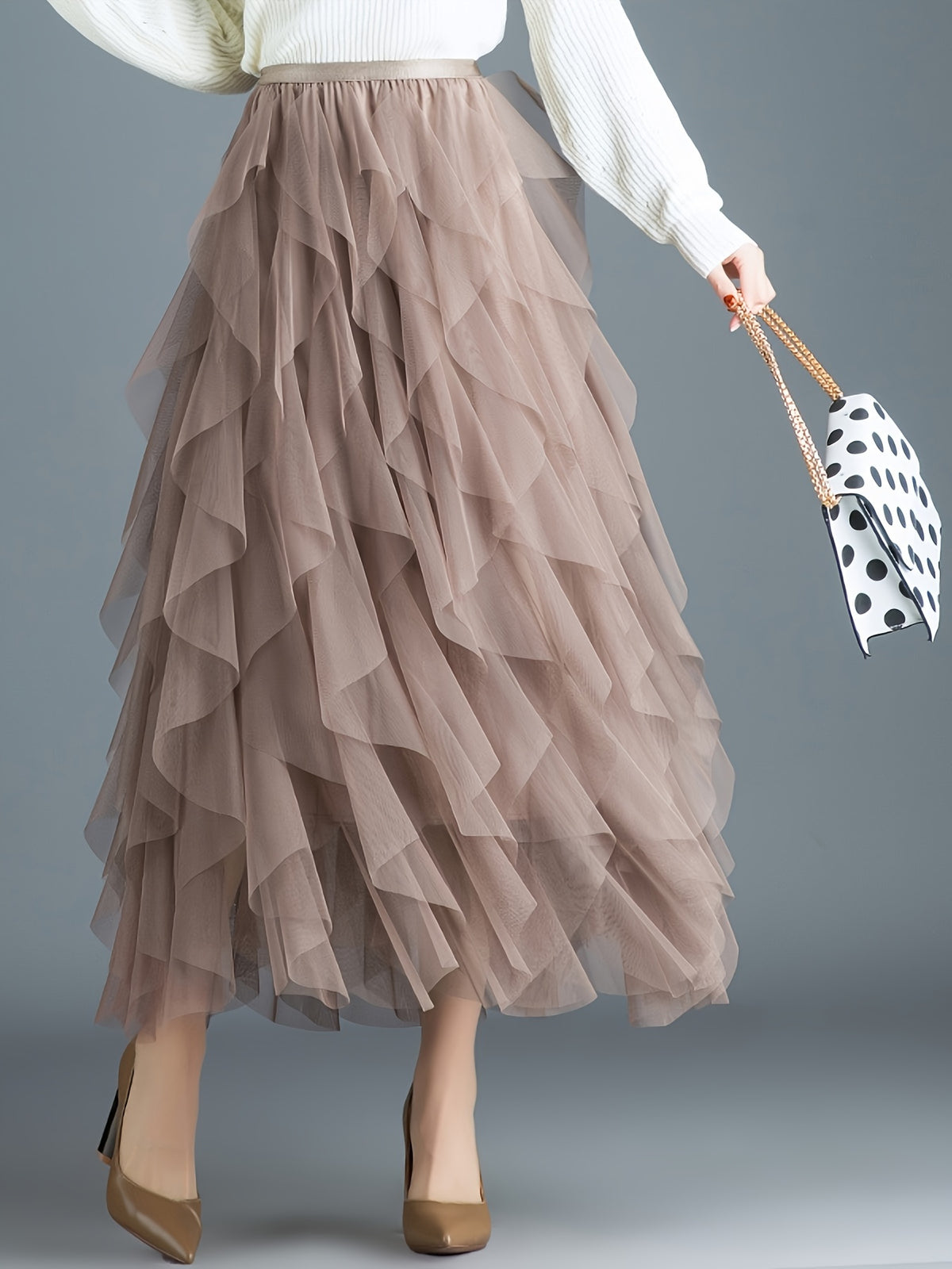 A Mid-Length Irregular Tulle Skirt That Flatters The Figure, Resembling a Cake Design - Khaki