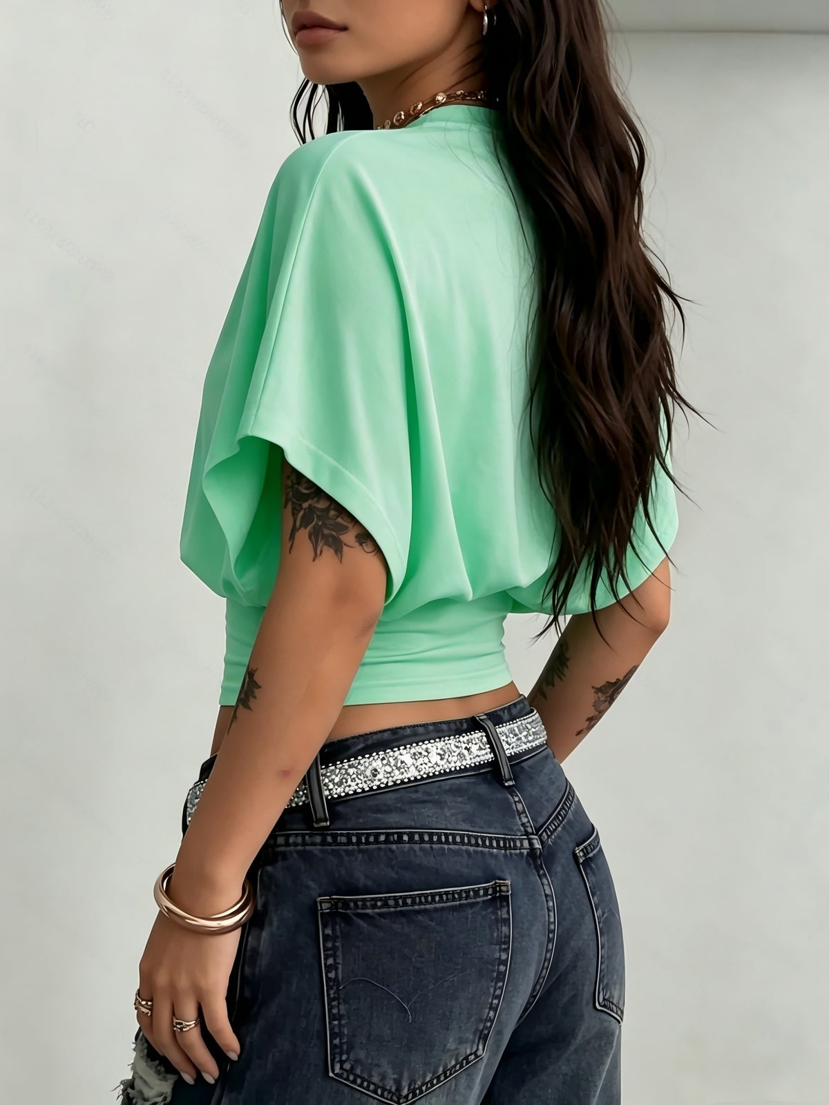BK260403040 Women's Fashion Spring/Summer New Arrival, Stylish and Elegant, Solid Color No Print, Casual Versatile Waist-Cinching T-Shirt, Essential Basic Style—Suitable for Daily Spring/Summer Wear,, Beach, Vacation, and Home - Emerald Green