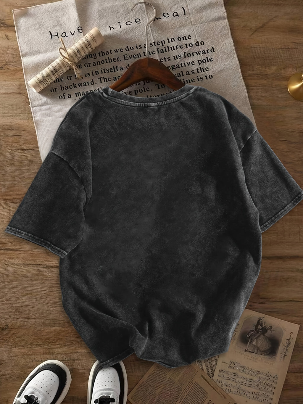 Daisy Print Crew Neck Short Sleeve  Casual Everyday Washed T-Shirt - Black